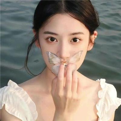 天坑 海报